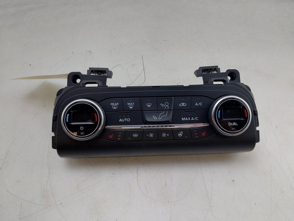 BEDIENINGSPANEEL VERWARMING Ford Focus 4 (01-2018/12-2025), Gebruikt, Ford
