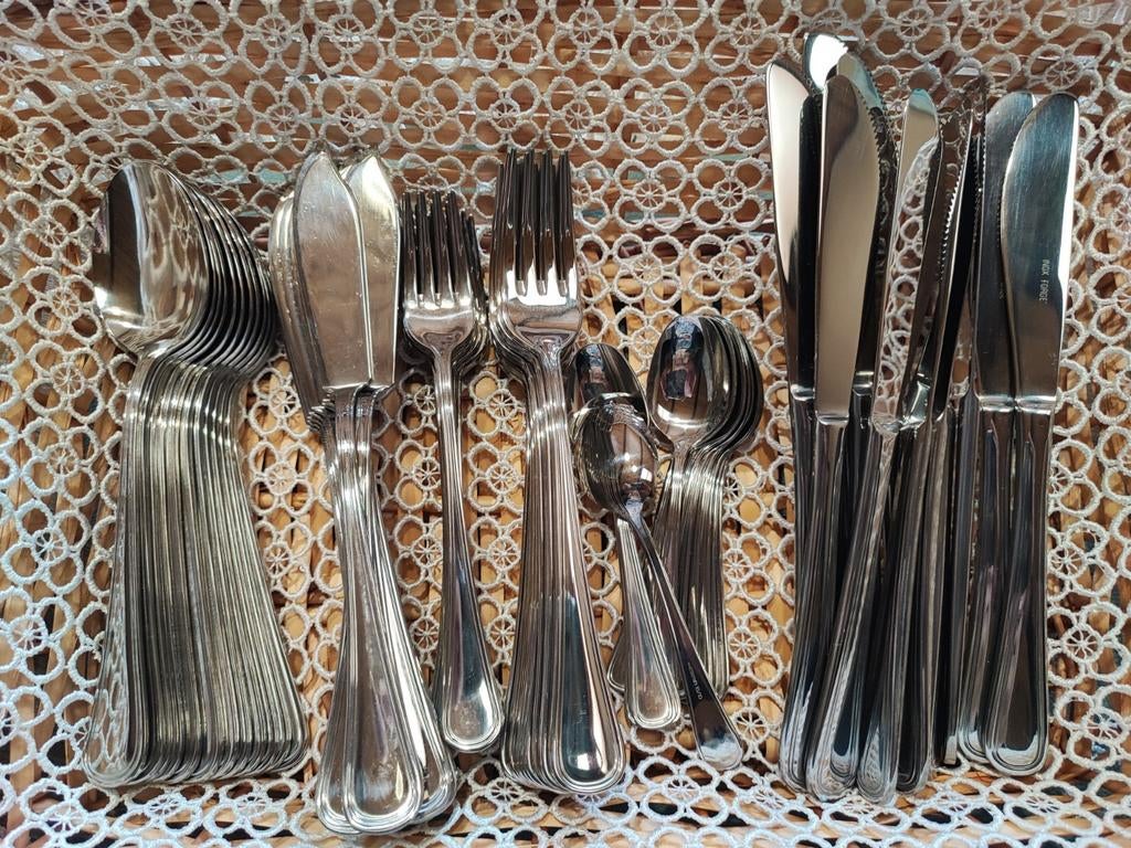 72 couverts Eternum modèle Élégance, Enlèvement, Comme neuf, Inox ou Chrome, Ensemble de couverts