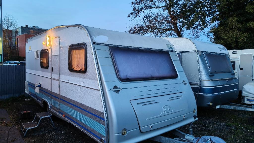 ACE Vacancy 511 cdl stapelbed. Deze 6-persoons caravan , Overige merken, Frans bed, Treinzit, Particulier