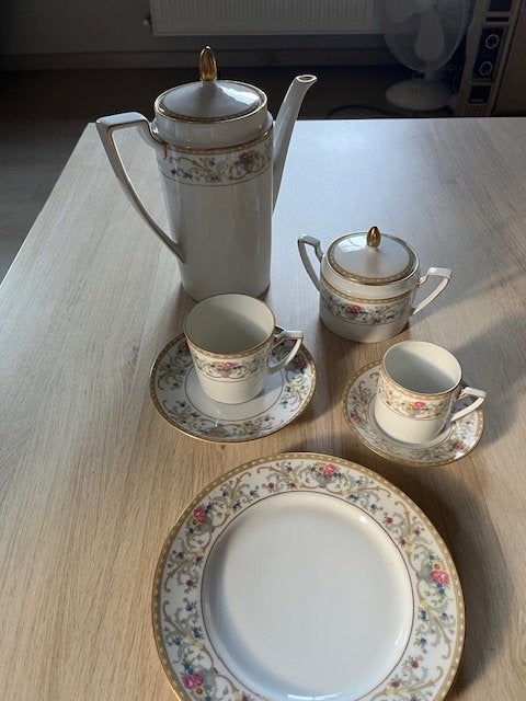 Volledig 12-delig koffieservies (Esschenbach) 6 extra kopjes, Antiek en Kunst, Ophalen