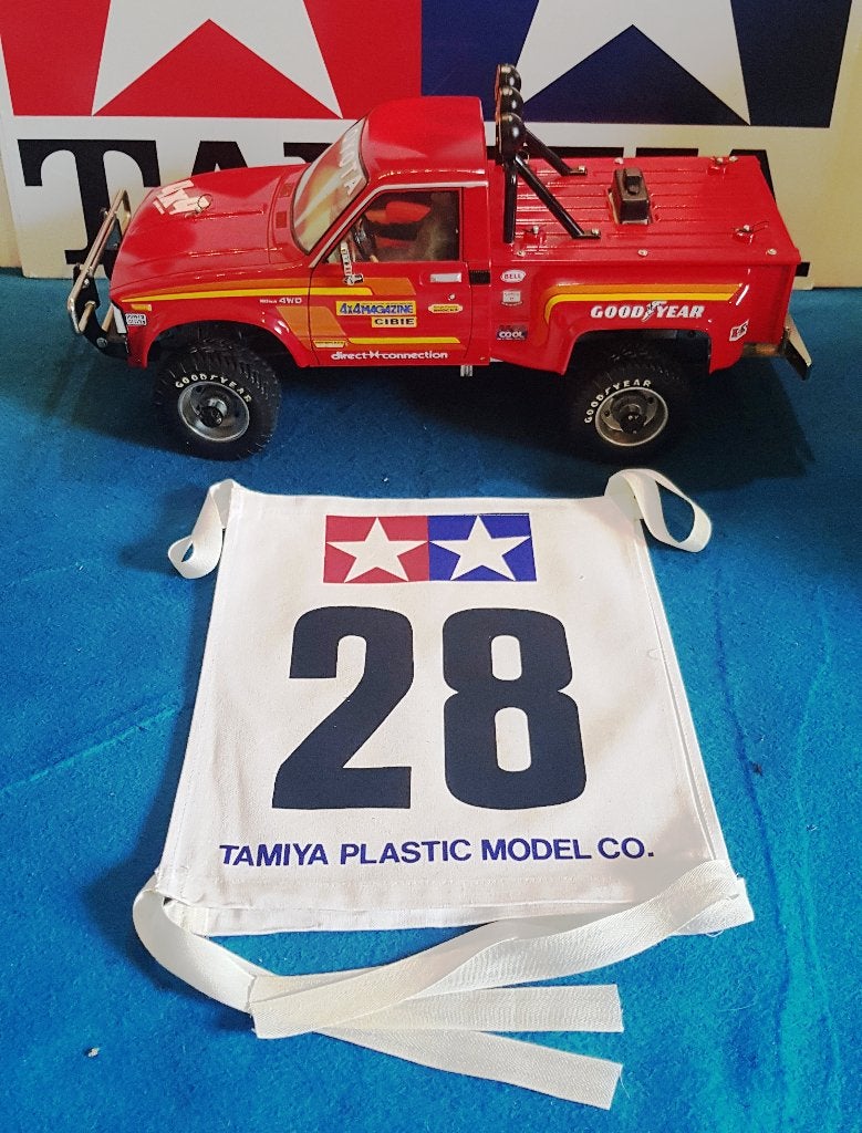 Tamiya Toyota Hilux 4x4 Pick Up #58028 van 1981 als nieuw, Hobby en Vrije tijd, Modelbouw | Radiografisch | Auto's, Zo goed als nieuw