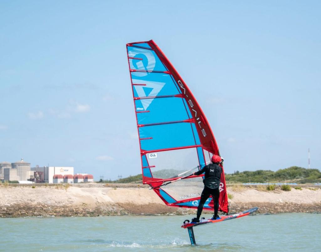 Pack Windfoil, Watersport en Boten, Windsurfen, Gebruikt, Complete set, Gaastra, Minder dan 250 cm, Met draagtas, Deelbare mast