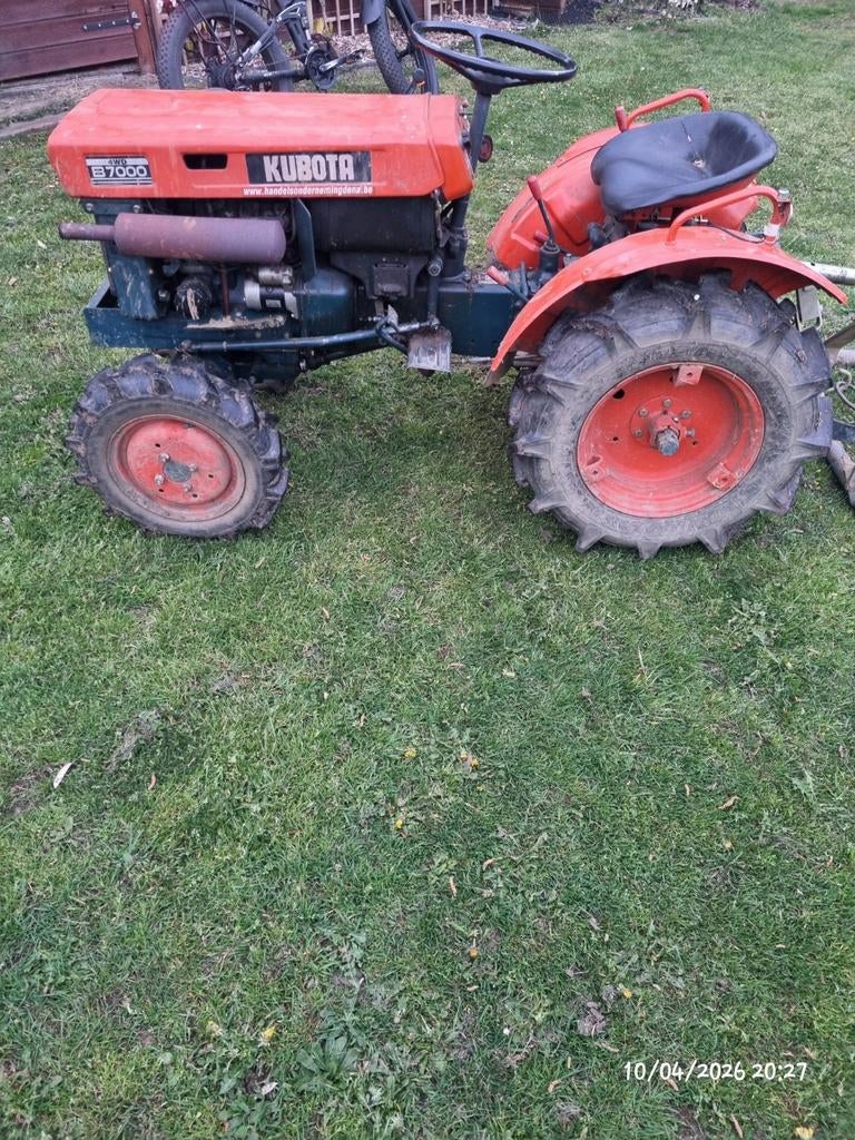 Kubota B7000, Enlèvement