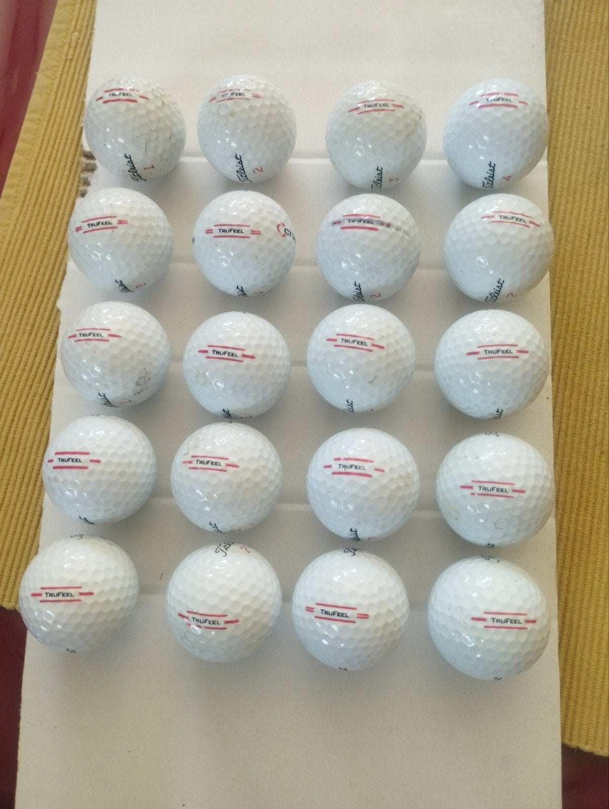 20 Titleist golfballen Trufeel, Ophalen