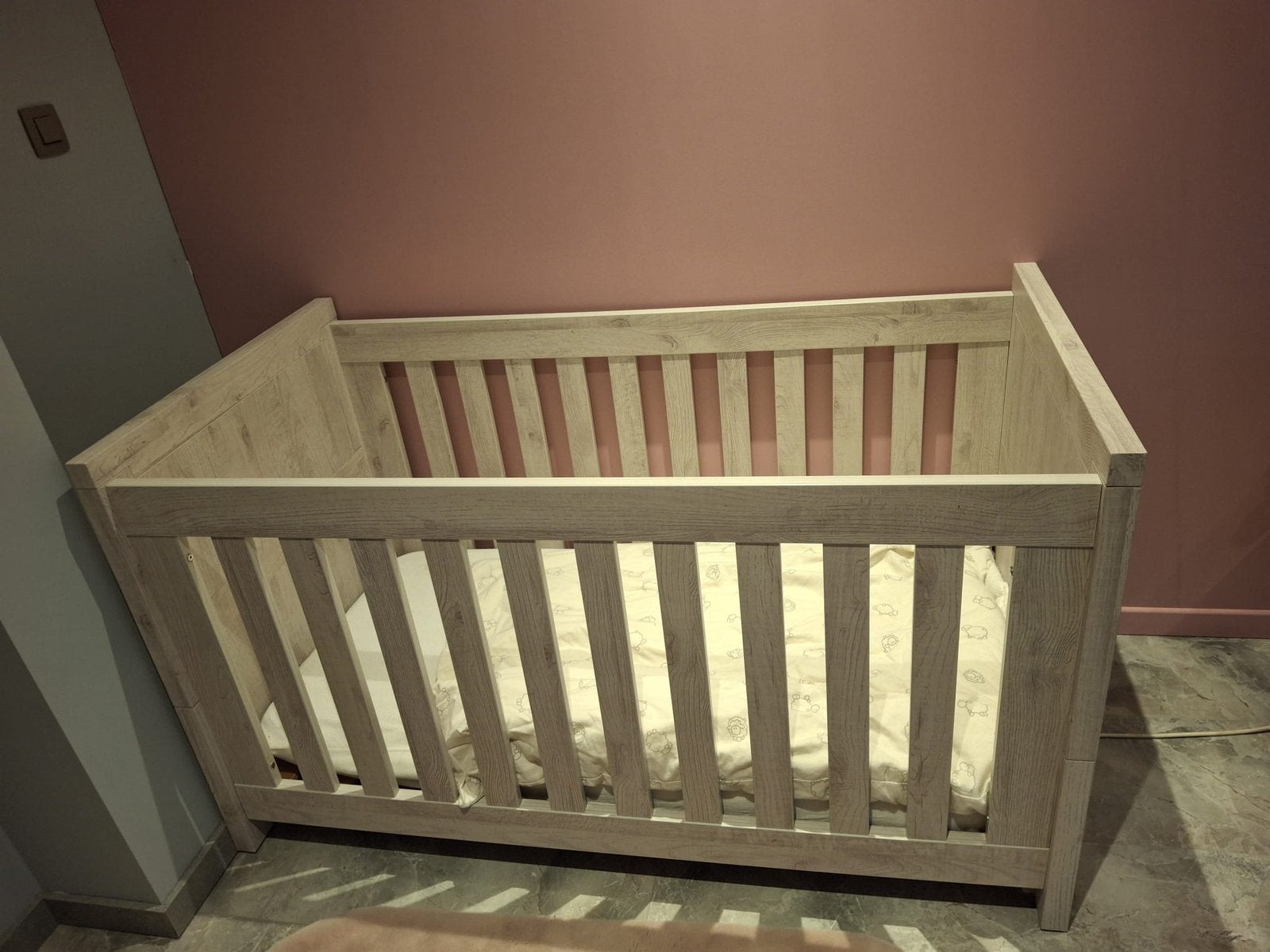 Zwaar Meegroei kinderbed. 150 cm x 70 cm, Kinderen en Baby's, Ophalen, Zo goed als nieuw
