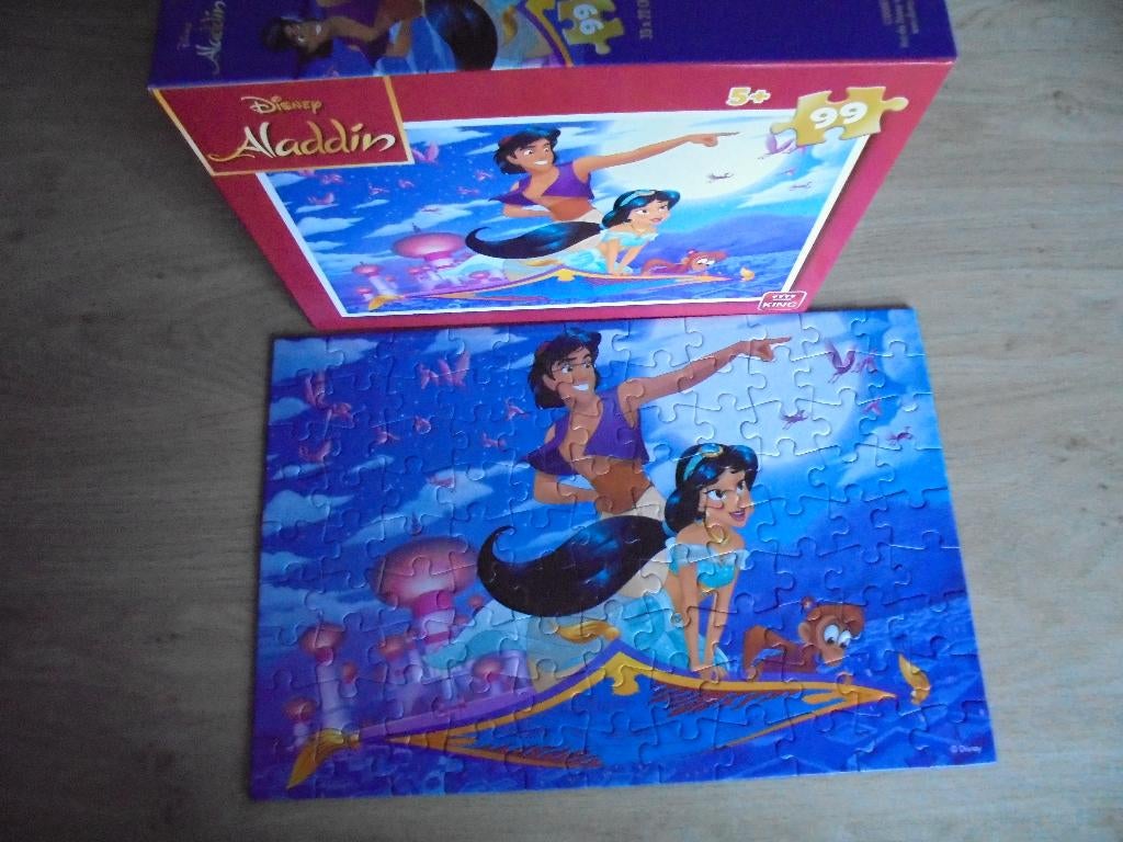 kinder complete Aladdin puzzel, Ophalen of Verzenden, Meer dan 50 stukjes, Gebruikt, 2 tot 4 jaar