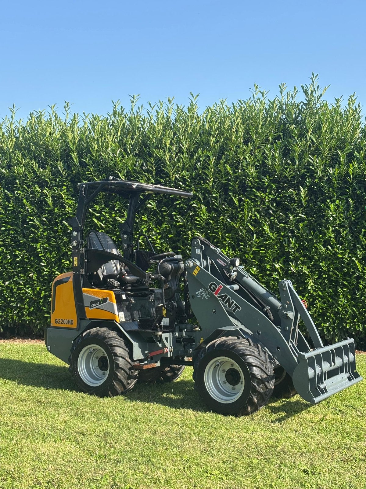 Giant g2200 hd mini shovel, Enlèvement ou Envoi