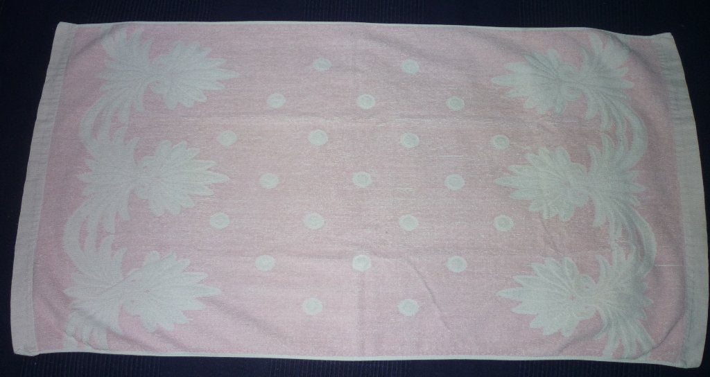 E1. Serviette de bain De Witte Lietaer – 50  100 cm – Rose, Maison & Meubles, Enlèvement ou Envoi, Utilisé, Rose, Serviette