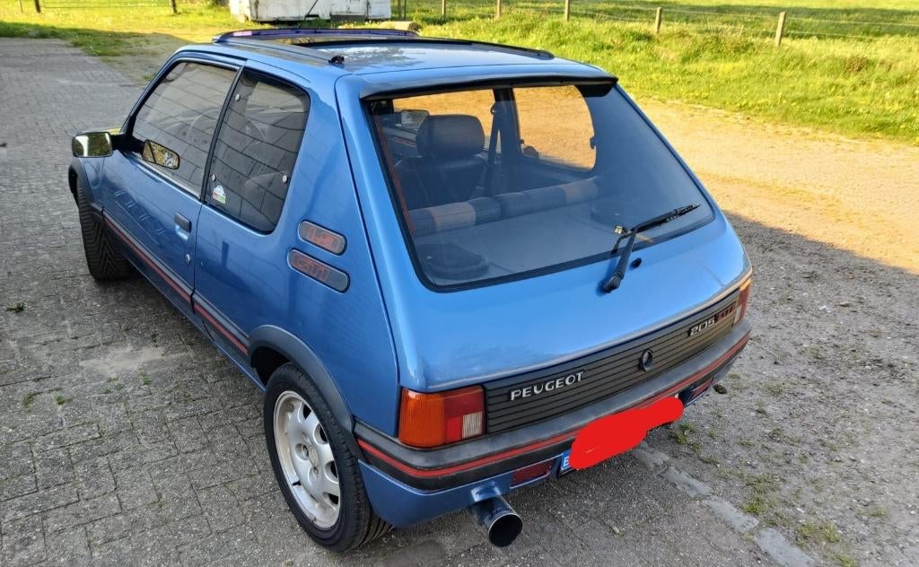 Peugeot 205 GTI 1.9, 4 zetels, Elektrische ramen, 4 cilinders, Blauw