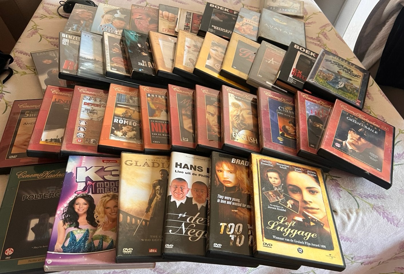 37 DVD’s, Cd's en Dvd's, Ophalen, Zo goed als nieuw