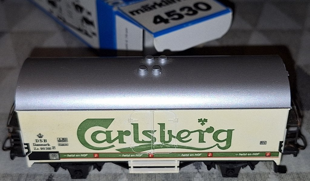 Märklin HO 4530 bierwagon "Carlsberg" van de DSB, Hobby & Loisirs créatifs, Trains miniatures | HO, Enlèvement ou Envoi, Comme neuf