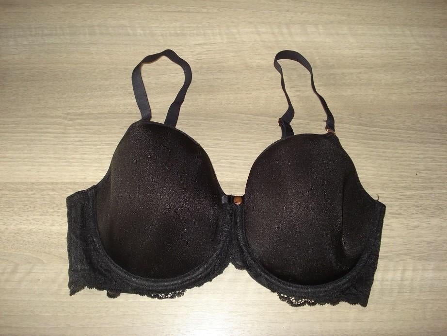 Set: 2 zwarte C&A beha's, dames. mt 85C, C&A, Enlèvement ou Envoi, Noir, Soutien-gorge