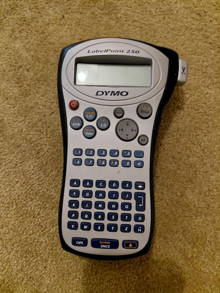 DYMO LabelPoint 250 labeler + voedingsadapter + lint, Computers en Software, Ophalen, DYMO, Zo goed als nieuw, Tape-label