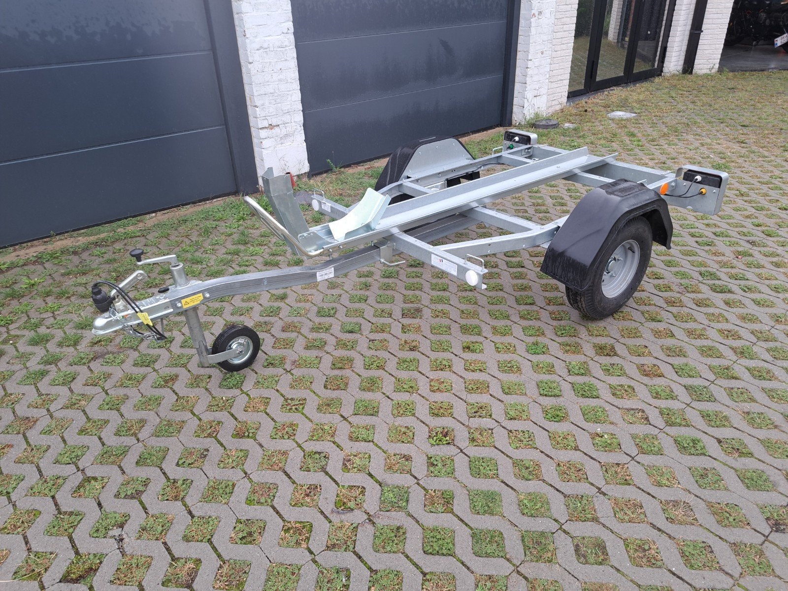 motor aanhangwagen, Enlèvement, Comme neuf
