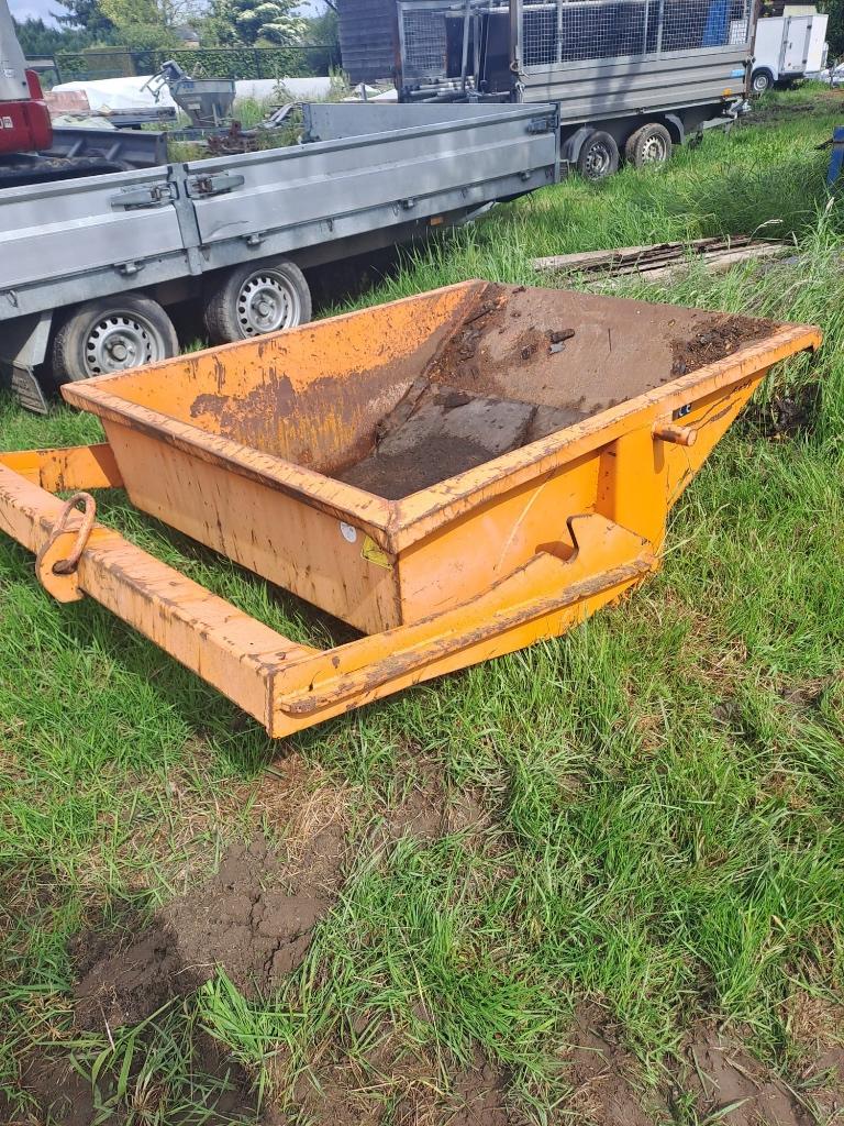 Eichinger kiepbak / stortbak 600L – 1200 kg €550, Zakelijke goederen, Machines en Bouw | Heftrucks en Intern transport, Ophalen