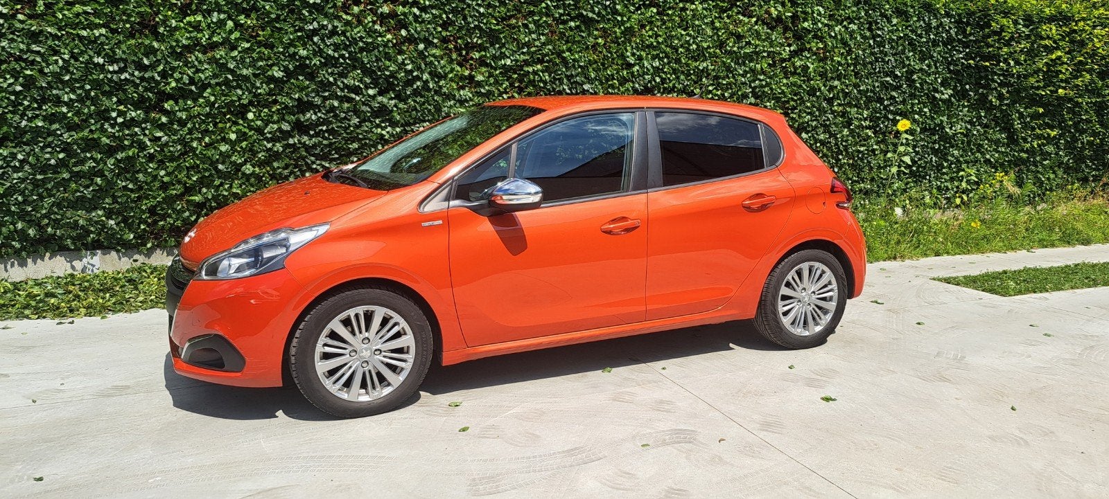 Peugeot 208 Allure 1.2 Benzine 82 pk – 2017 – 65.526 km, Offres d'emploi