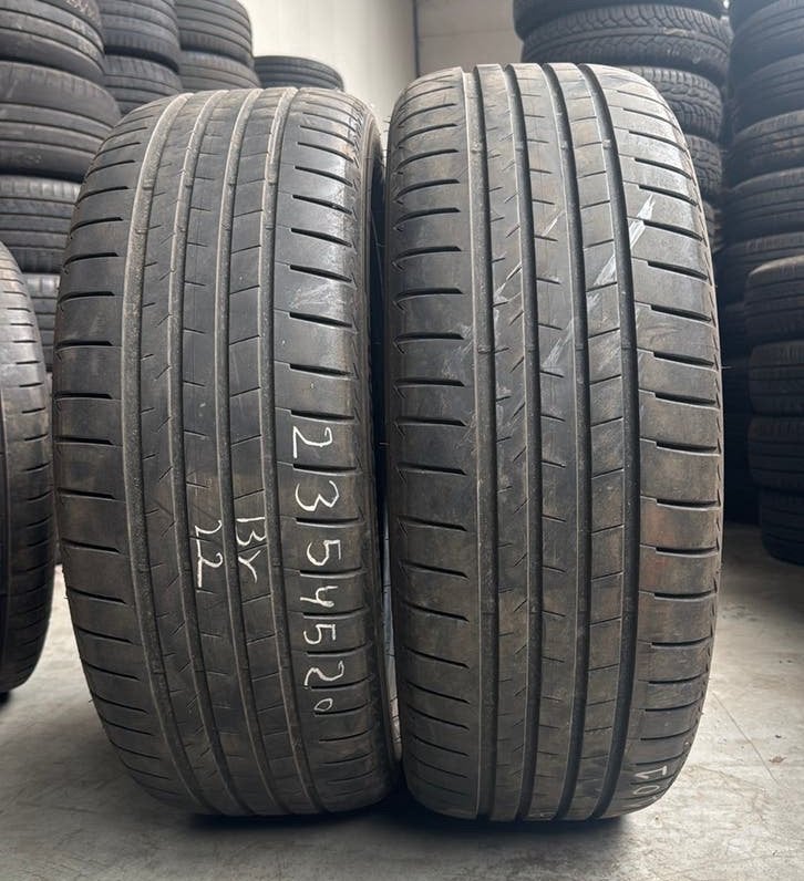 Pneus d'été 2354520 235/45/20 235/45R20  marque Bridgestone, Enlèvement