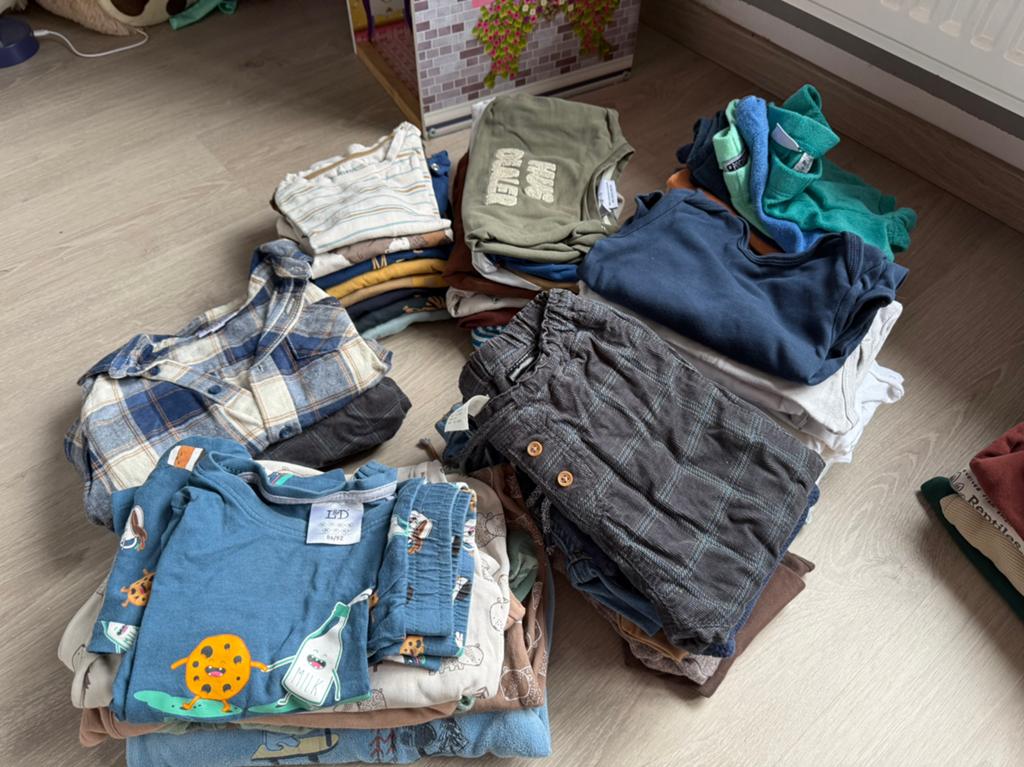 Jongens kledingpakket 86/92, Ophalen, Zo goed als nieuw