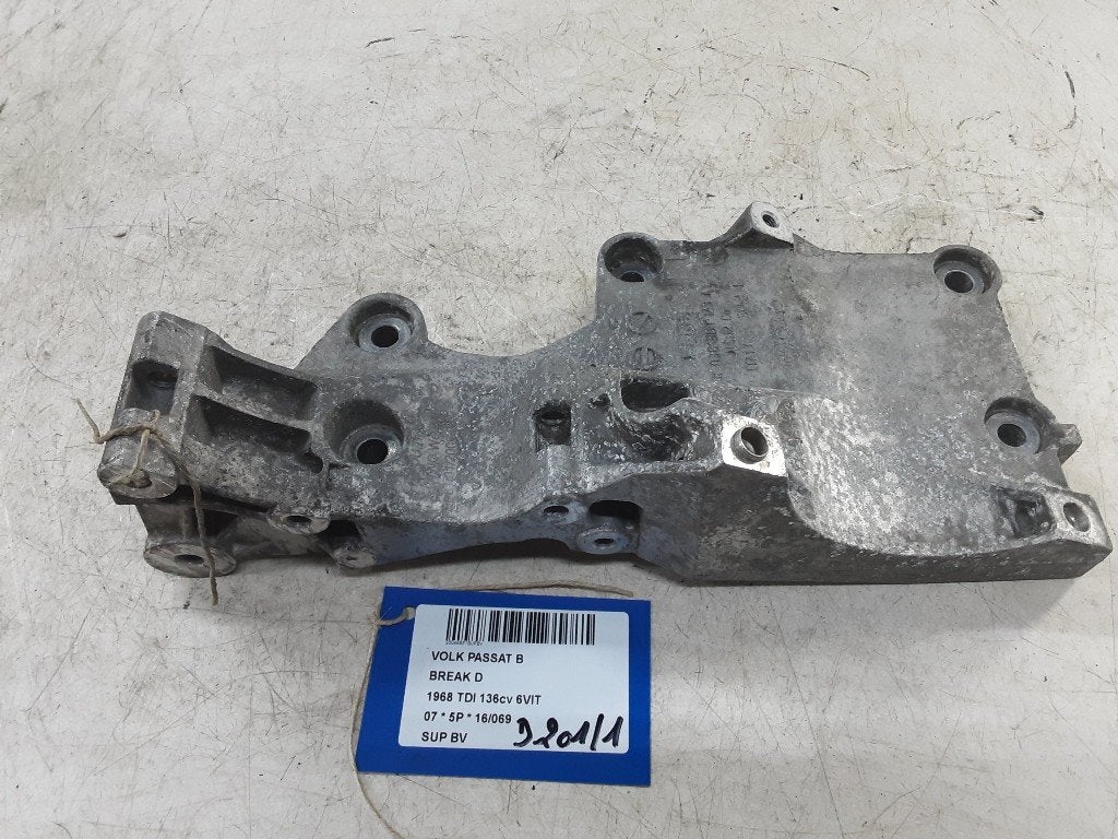 SUPPORT BOITE DE VITESSES Volkswagen Passat Variant (3C5), Autos : Pièces & Accessoires, Suspension & Châssis, Volkswagen, Utilisé