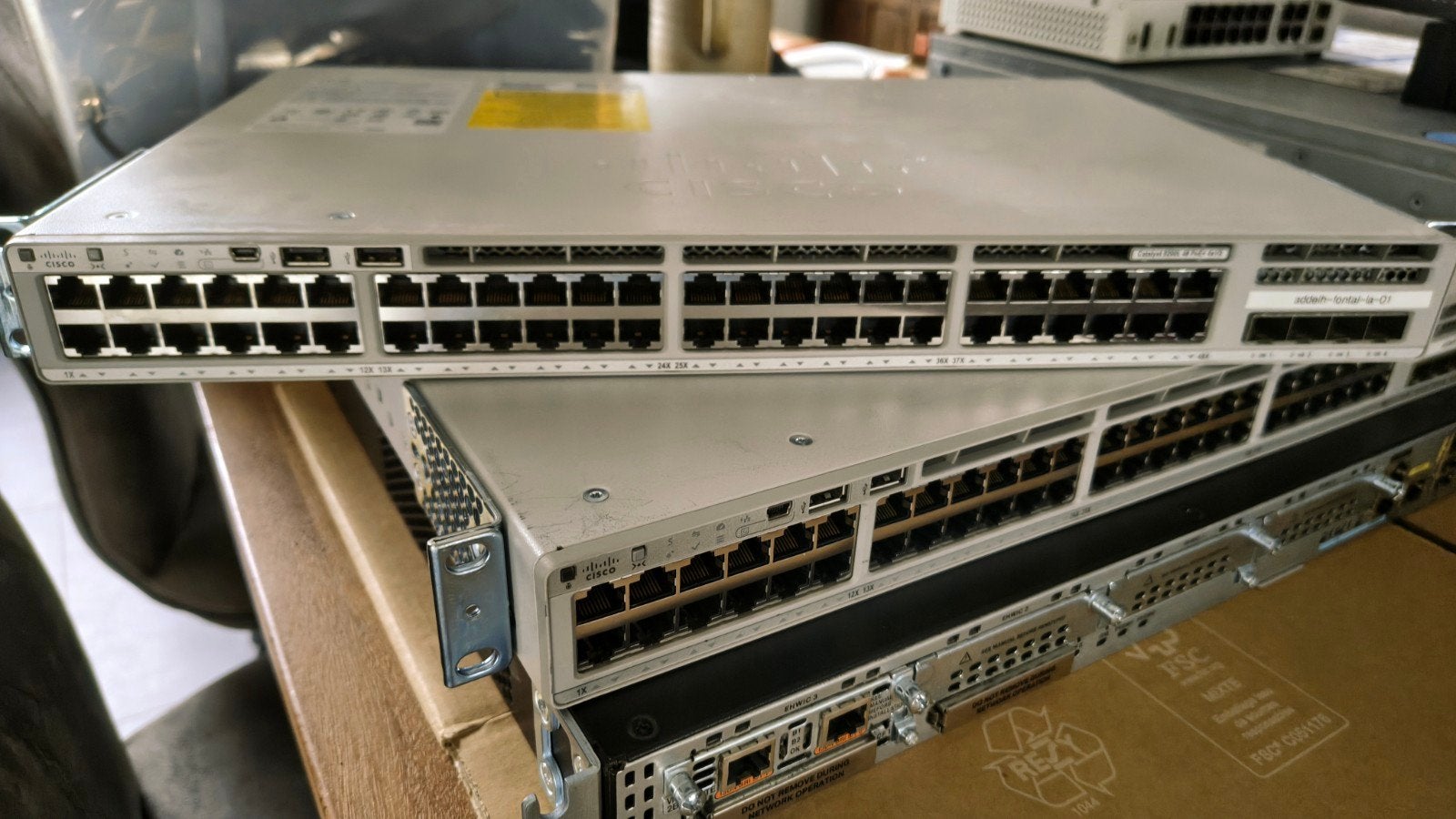 Cisco Catalyst C9200L-48P-4G-E — Gigabit PoE+ met 48 poorten, Computers en Software, Ophalen of Verzenden, Refurbished