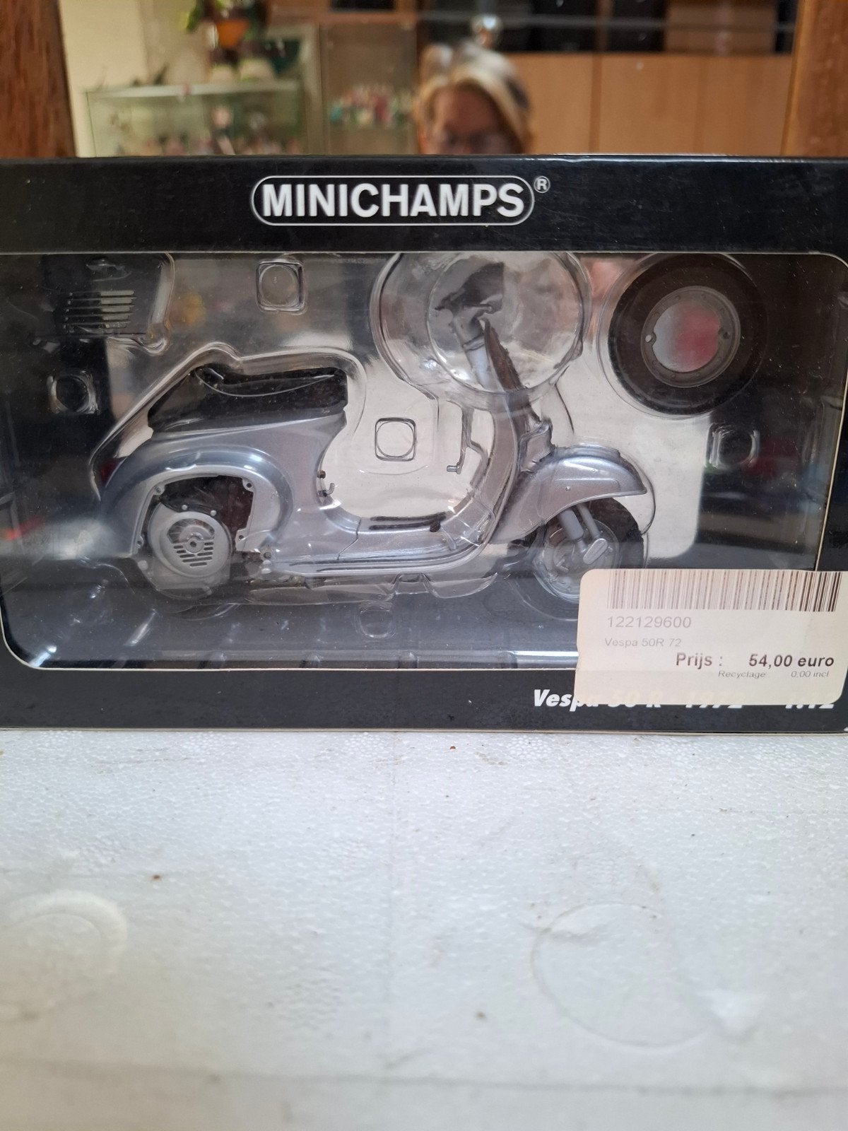 Minichamps vespa 50R 1972, Hobby en Vrije tijd, Modelauto's | 1:18, Ophalen, MiniChamps