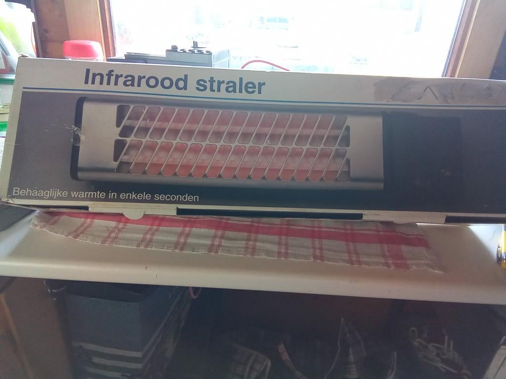 Infrarood straler nieuw in de doos uit inboedel, Ophalen