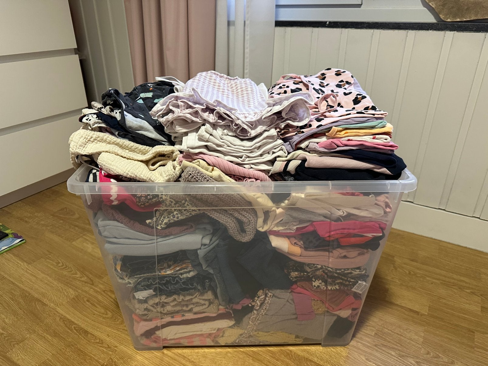 Pakket meisjes kleding 122/128, Enlèvement ou Envoi, Comme neuf, Taille 128