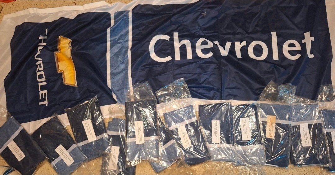 13 Chevrolet banner flags 70x200, Divers, Drapeaux & Banderoles, Enlèvement ou Envoi