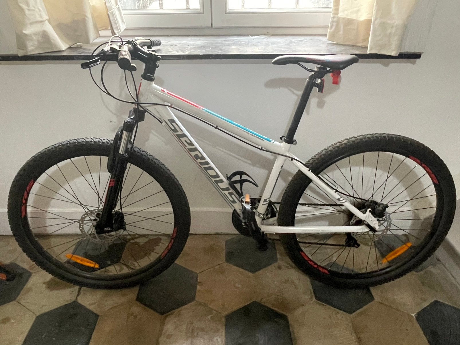 Serious mountainbike- Shimano - schijfremmen - hardtail, Hardtail, Heren, Zo goed als nieuw, Schijfrem