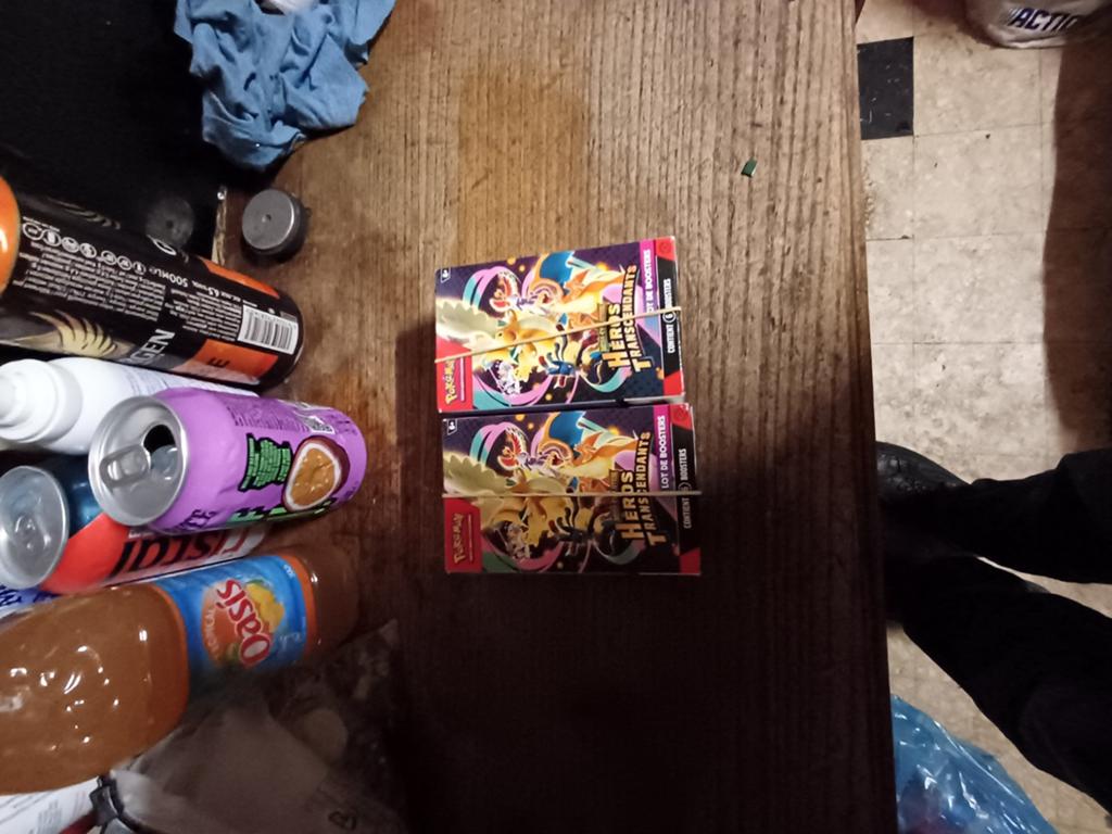 Pokémon-kaart te koop, prijs ter plaatse besproken, Huis en Inrichting, Stoffering | Behang, Ophalen