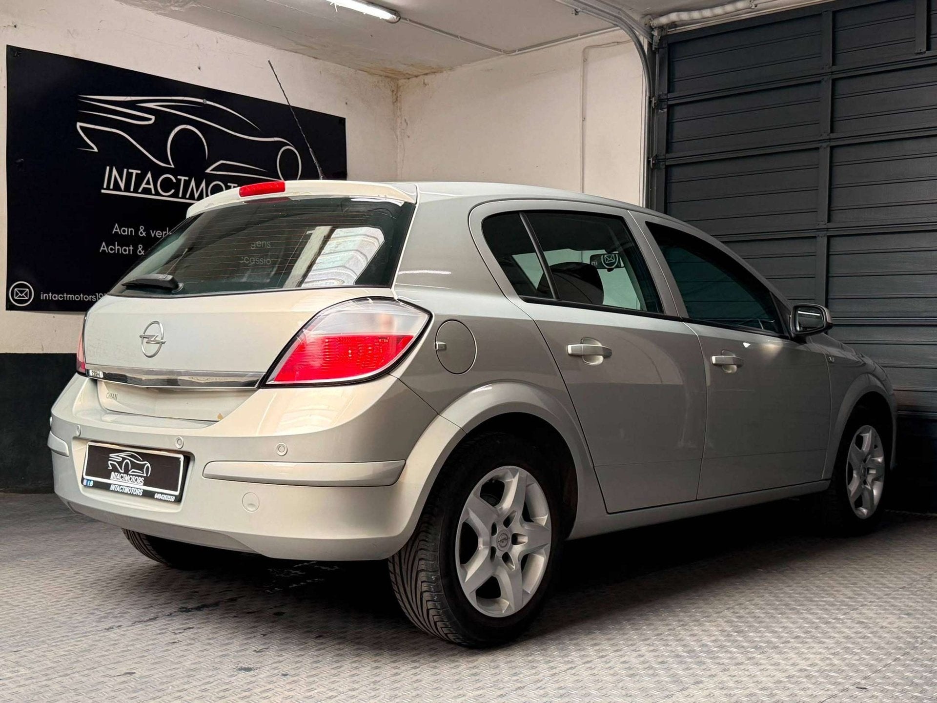Opel Astra 1.4i Enjoy 87.000 KM Airco, 90 ch, Entreprise, https://public.car-pass.be/vhr/b6cd04e3-7663-4599-bef2-ab57101a8e9b