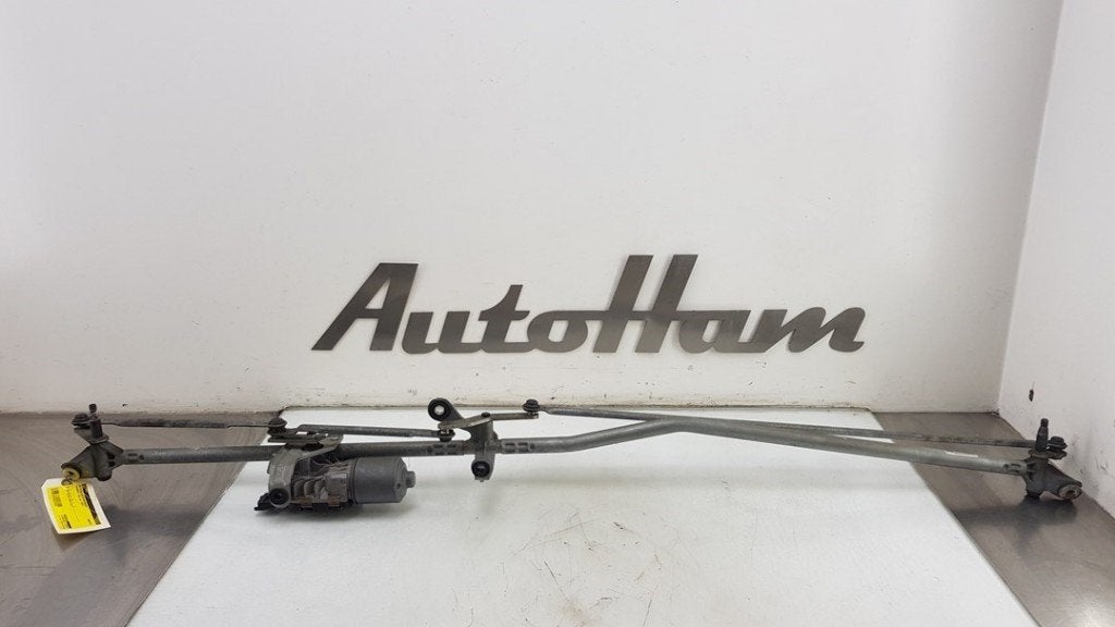 MOTEUR + TRINGLERIE ESSUIE GLACE AVANT Peugeot 308 (4A / C), Robert Bosch AG, Utilisé, Robert-Bosch-Allee 1
74232  Abstatt, DE