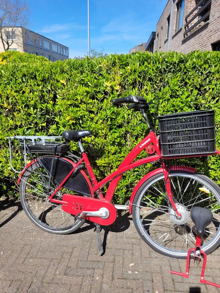 Dames fiets,  elektr. Merk: FIETSFABRIEK, Fietsen en Brommers, Ophalen