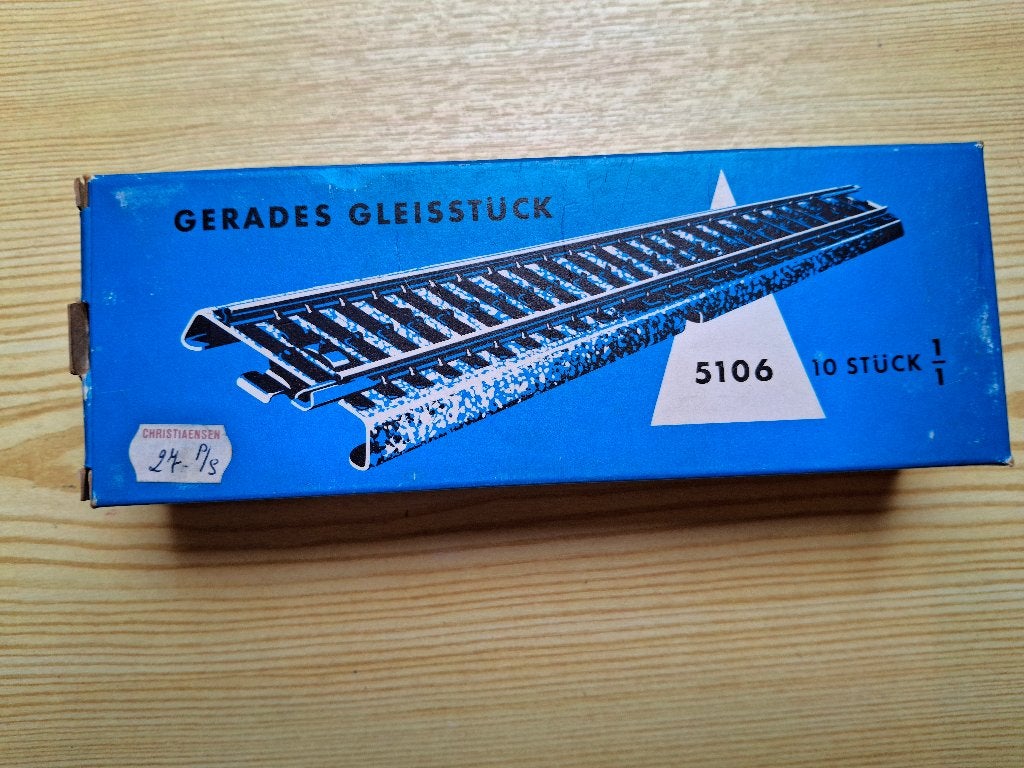 Märklin 5106 – Doos met 10 rechte M-rails, Ophalen, Wisselstroom, Gebruikt, Rails