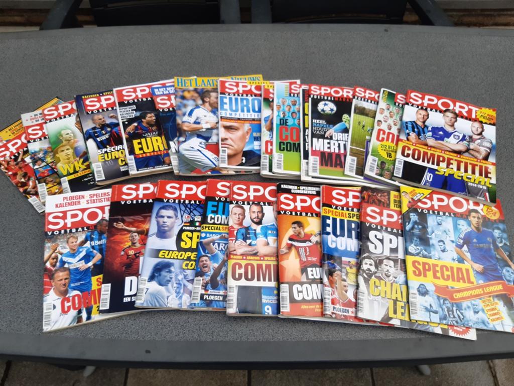 Sport voetbal magazines, Cd's en Dvd's, Dvd's | Sport en Fitness, Ophalen, Voetbal