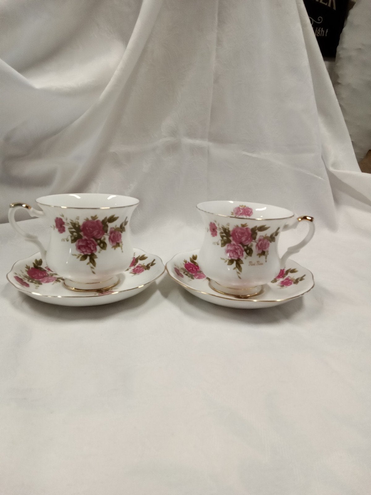 2 Dames kop en schotels, Royal Ascot, "Red Rose"., Ophalen of Verzenden