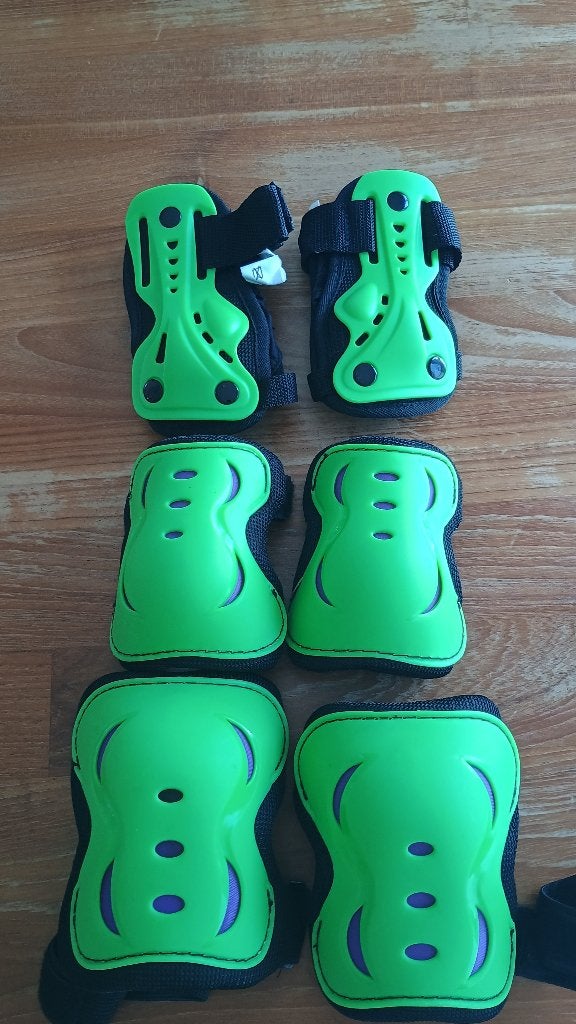 Protections vélo ou roller, pour enfant. Comme neuf, Enlèvement, Comme neuf, Garçon ou Fille
