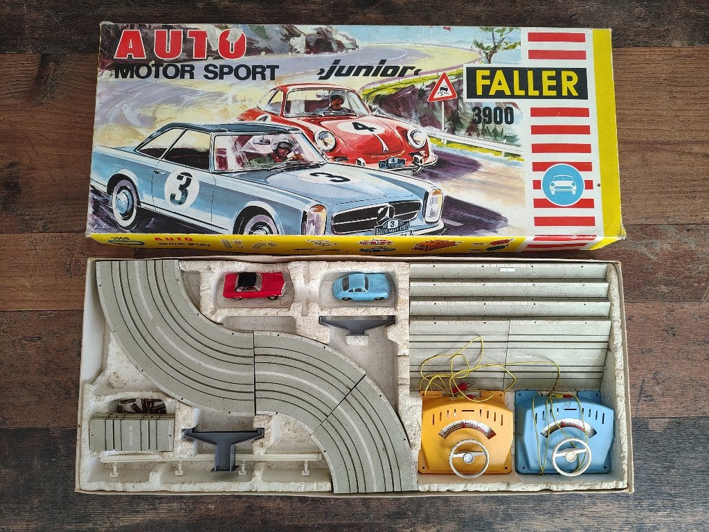 Racebaan 4000/ Porsche 356/ Mercedes 230SL/ Faller AMS, Verzenden, Racebaan