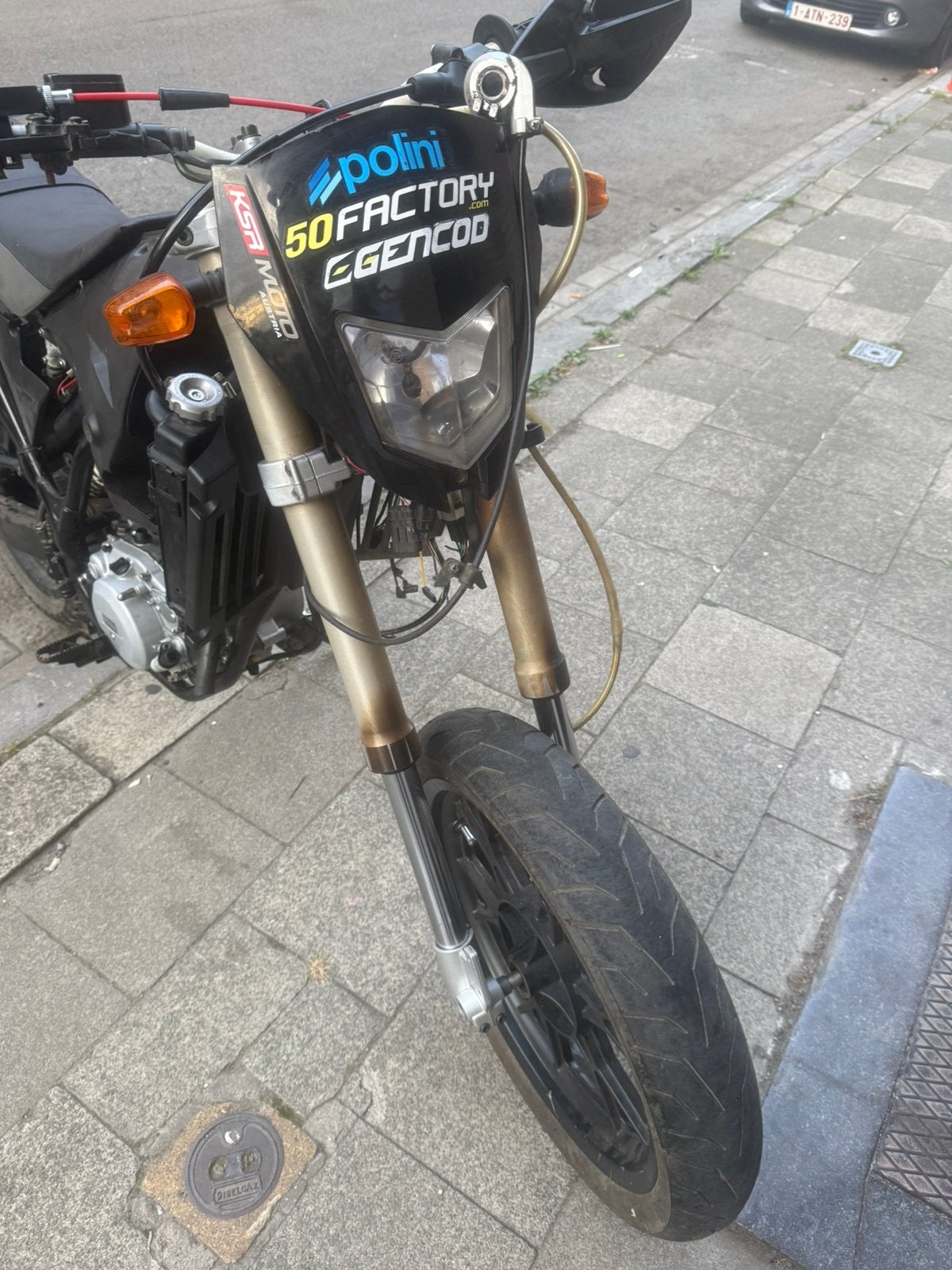 Generic trigger sm50 Project + papieren, Ophalen, 6 versnellingen, Gebruikt, Klasse B (45 km/u)