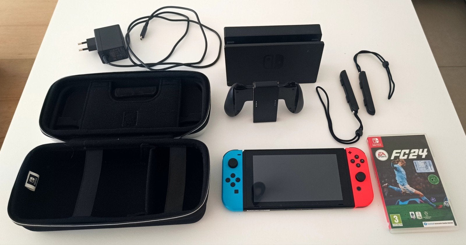Nintendo Switch V1 + 2 Games + 128GB SD, Games en Spelcomputers, Spelcomputers | Nintendo Switch, Ophalen
