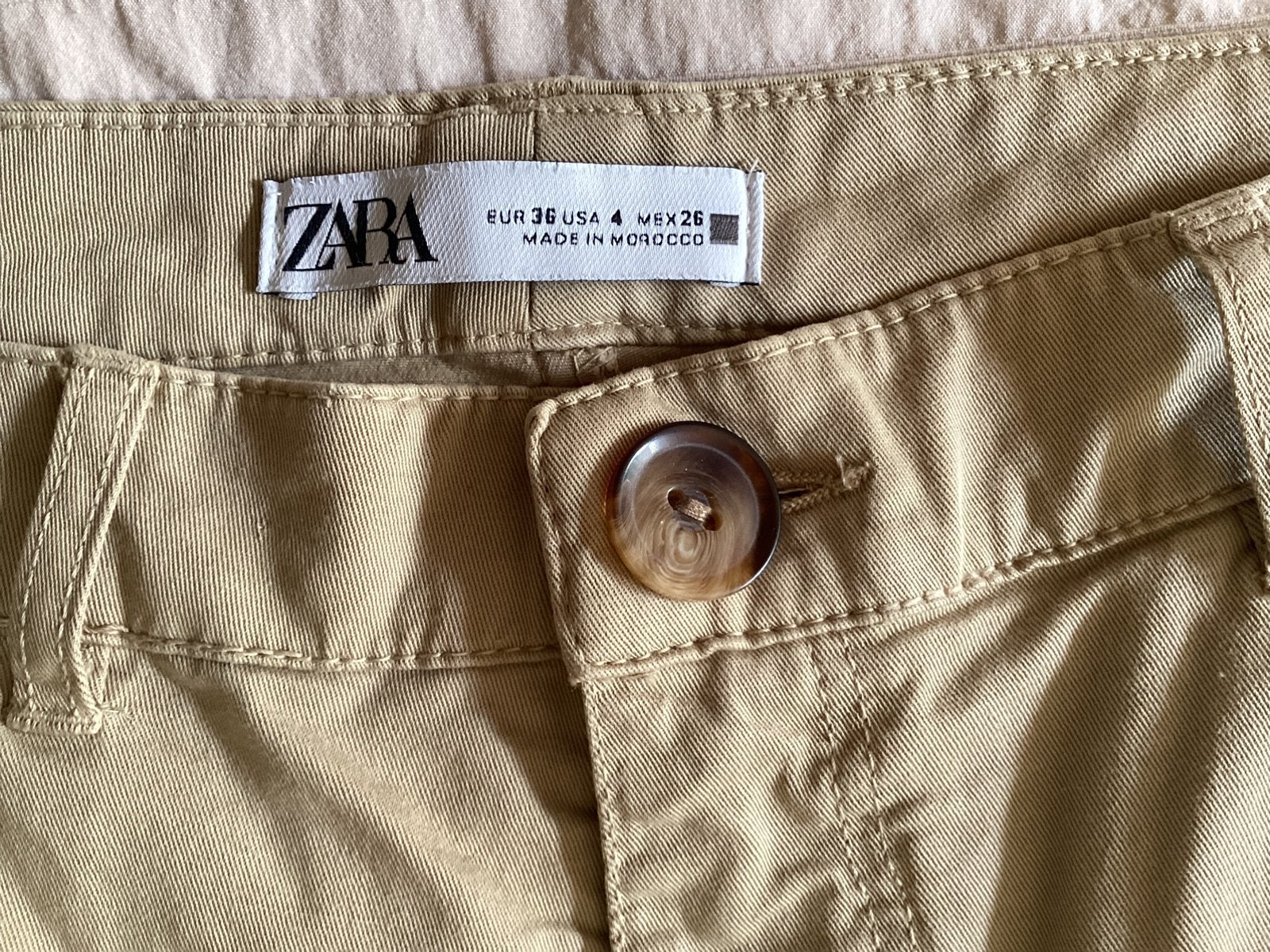 Mooie Beige dames broek., Vêtements | Hommes, Enlèvement, Comme neuf, Beige