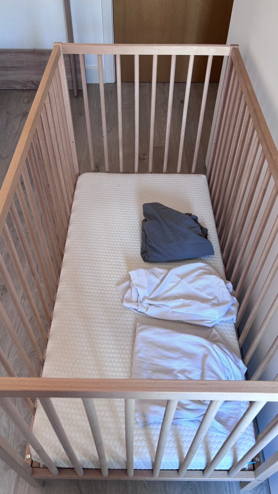 Babybed + aeromoov matras + overtrekken, Ophalen, Gebruikt