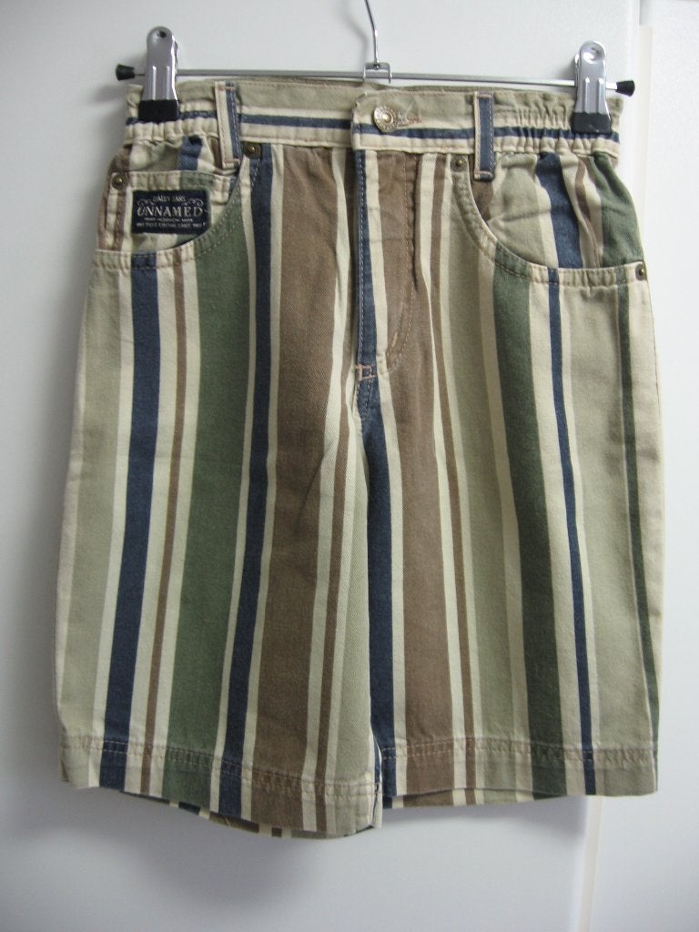 Gestreepte bermuda met een stukje elastiek in de band, 128, Enfants & Bébés, Vêtements enfant | Taille 128, Enlèvement ou Envoi