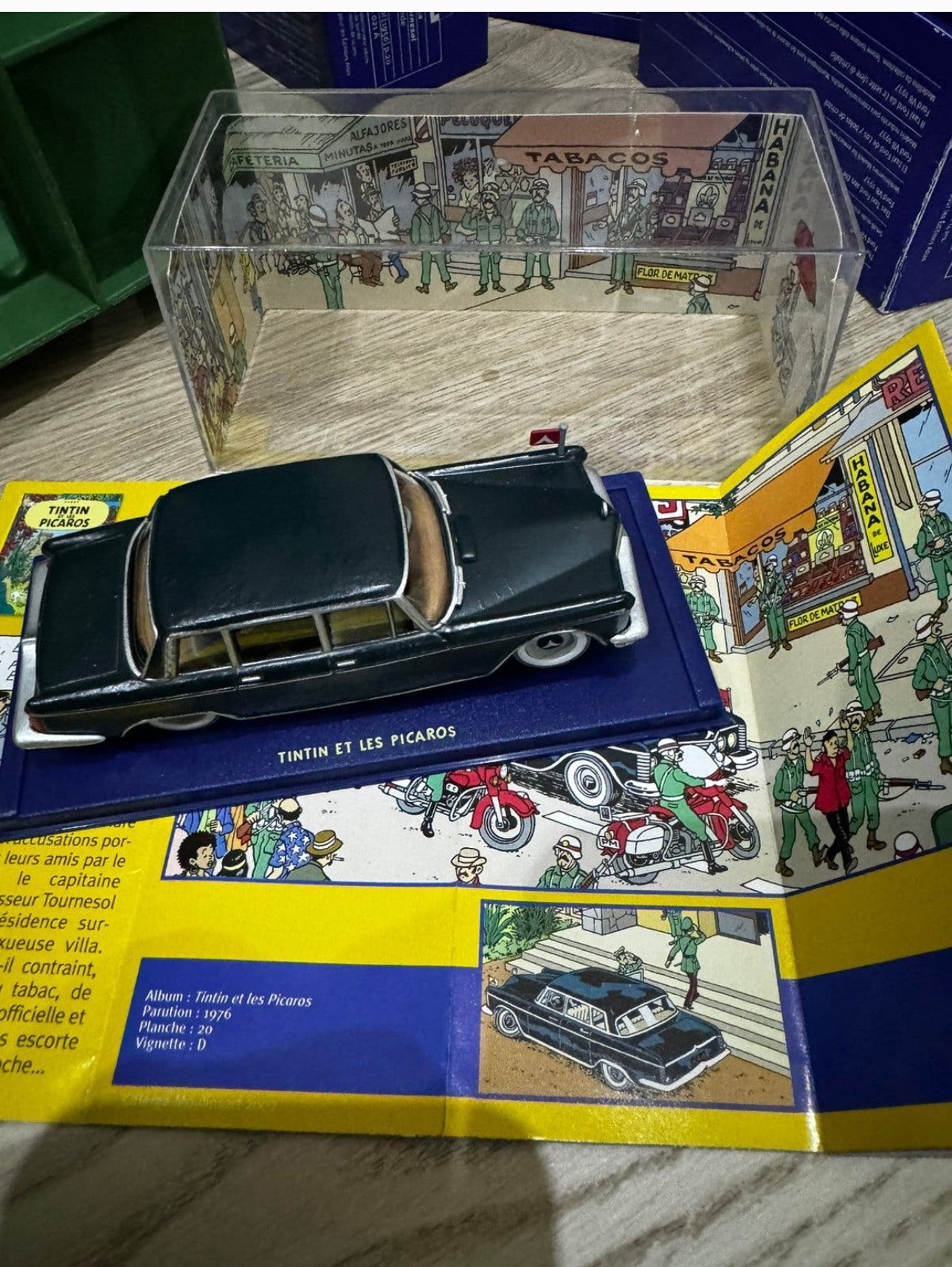 Kuifje auto 1:43 de mercedes 600 uit kuifje en de picaro’s, Ophalen of Verzenden, Kuifje, Zo goed als nieuw