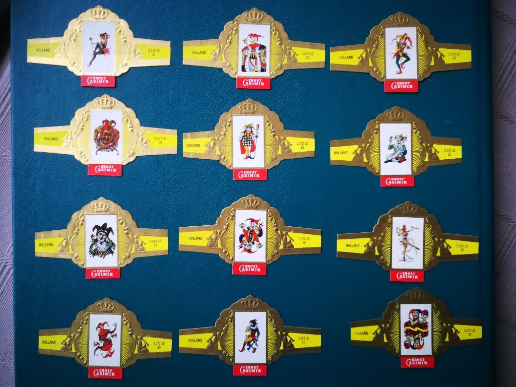 12 sigarenbanden ” Narrenfiguren ”, Ophalen of Verzenden, Zo goed als nieuw, Sigarenbandjes