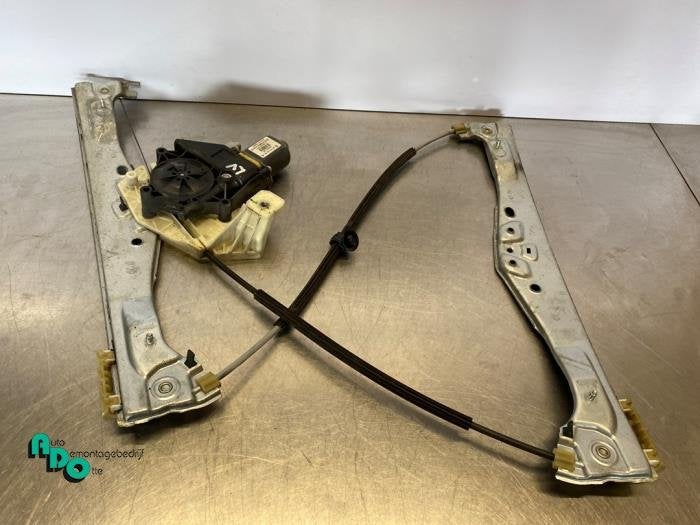 Ruitmechaniek 4Deurs links-voor van een Citroen C4 Cactus (C, Gebruikt, -, Ophalen of Verzenden, -