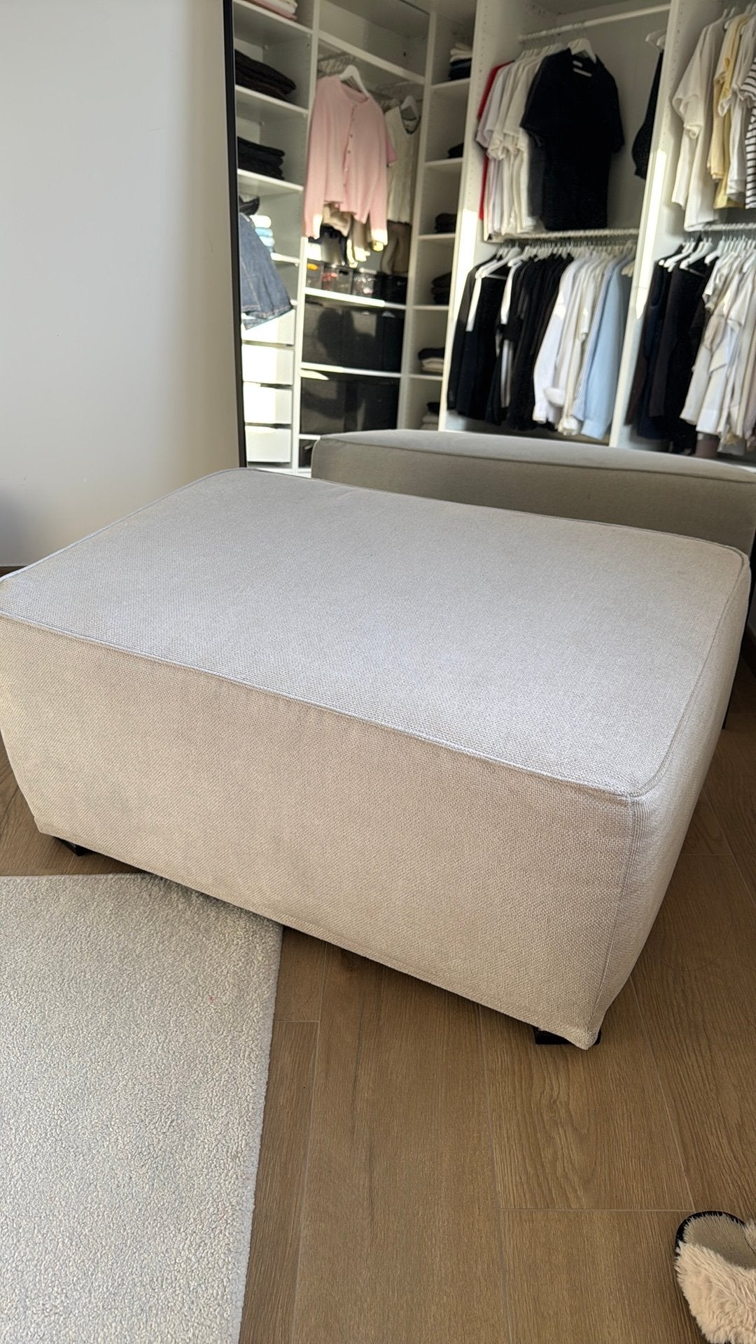 Beige poef, Ophalen, Zo goed als nieuw, Beige