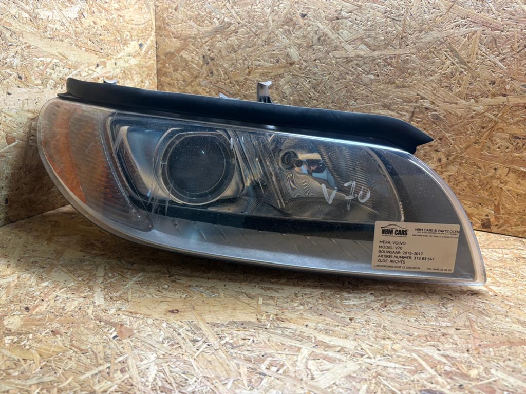 PHARE XÉNON DROIT VOLVO V70 2015-2017, Enlèvement, Utilisé, Volvo