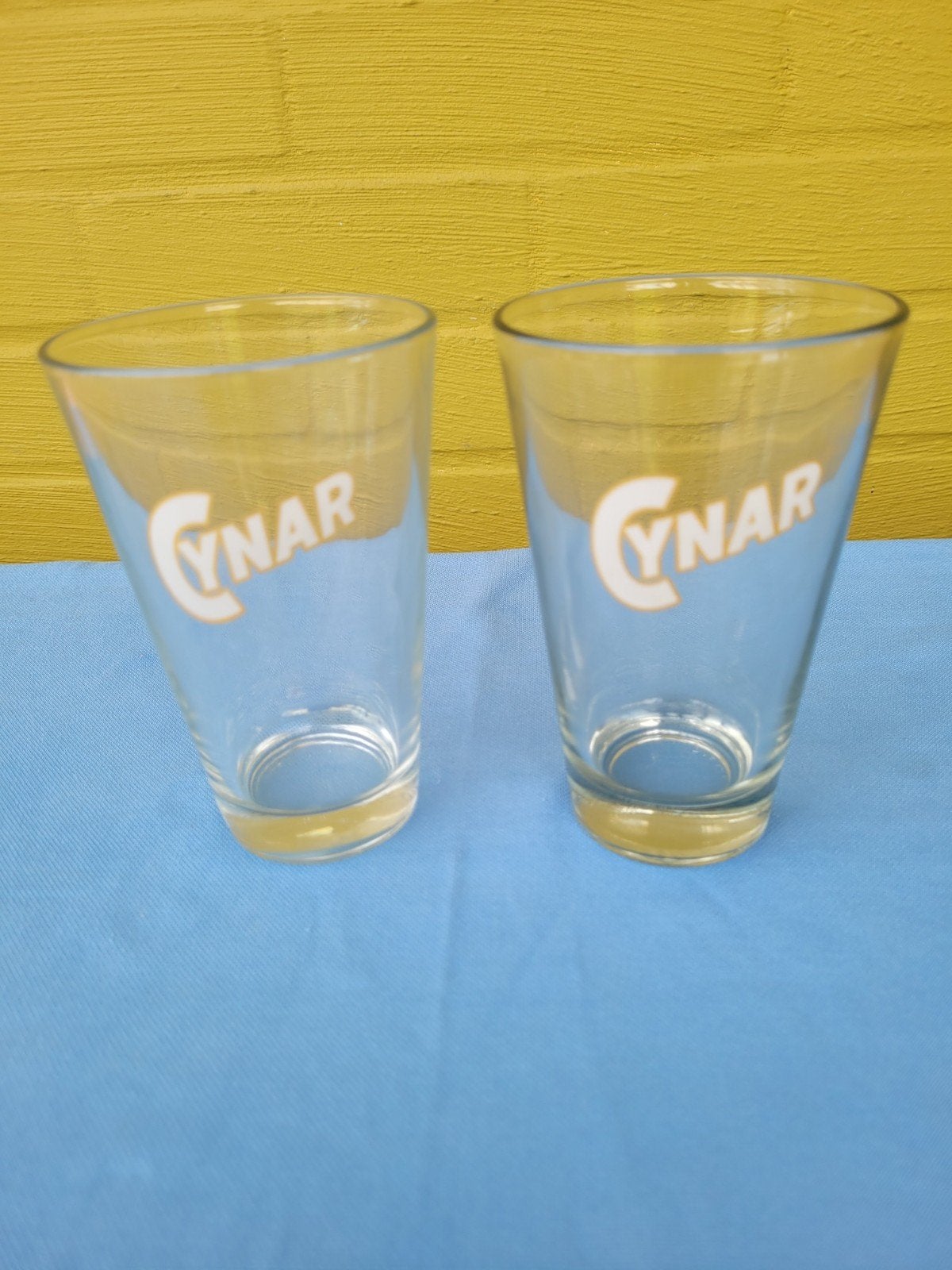 2 verres à boire Cynar, Enlèvement ou Envoi