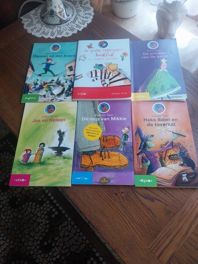 Livres enfants 6 à 8 ans en néerlandais , éditeur Zwïjsen, Ophalen, Nederlands